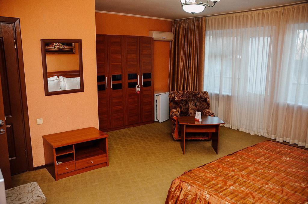 Dostyk Hotel Shymkent Exterior foto