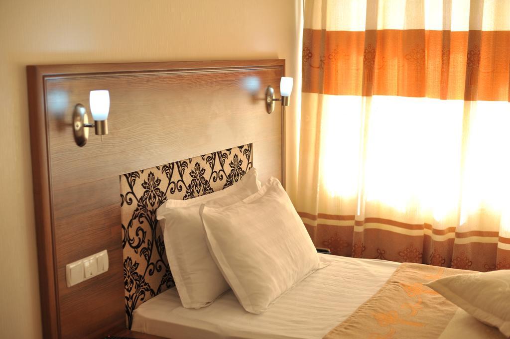 Dostyk Hotel Shymkent Exterior foto