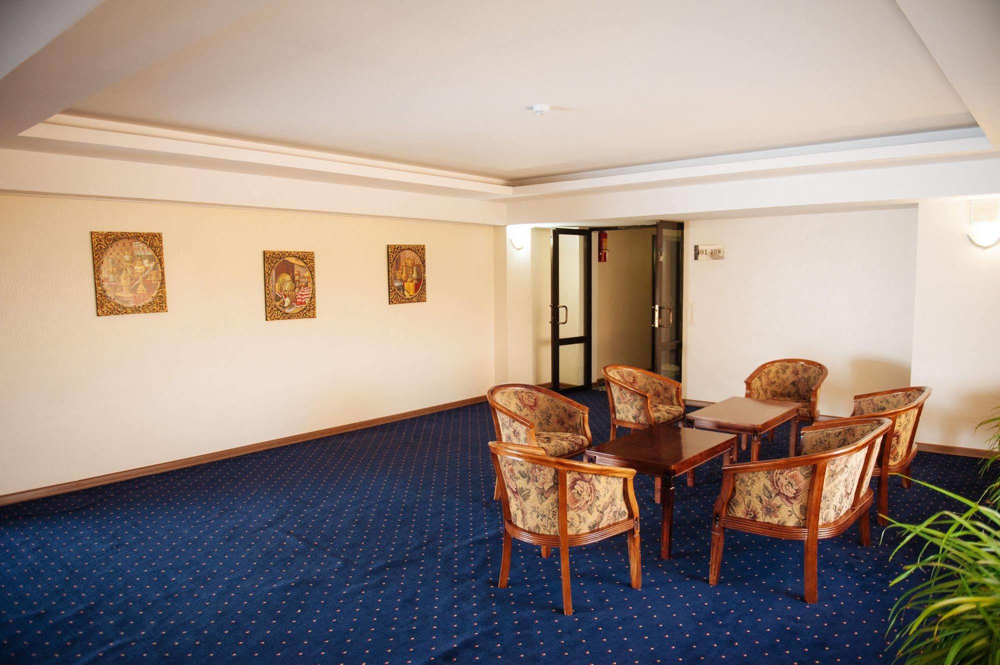 Dostyk Hotel Shymkent Exterior foto
